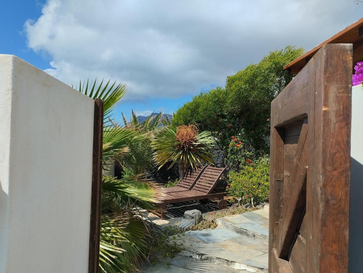 Beautiful Small Bungalow, Amazing Views And Garden Vakantiehuis *