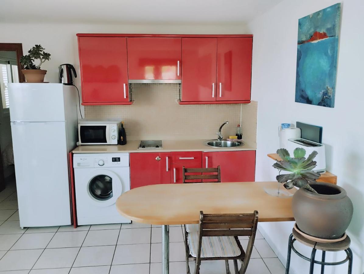 Beautiful Small Bungalow, Amazing Views And Garden *
